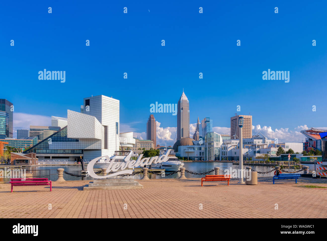 Skyline von Cleveland, Ohio vom See Metropark Stockfoto