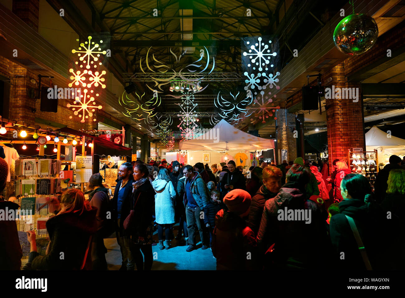 Kreuz markt Fotos und Bildmaterial in hoher Auflösung Alamy