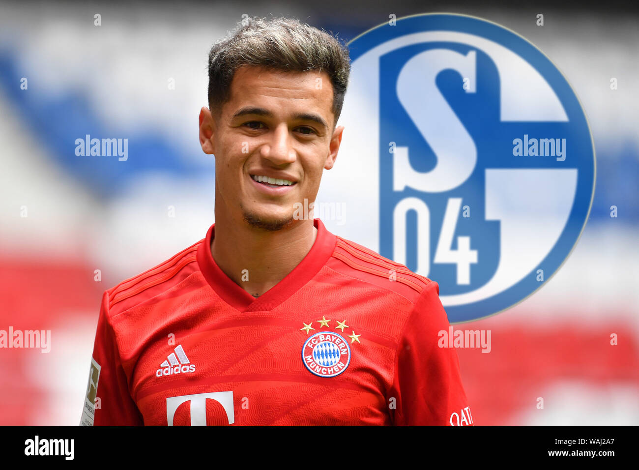 München, Deutschland. 23 Aug, 2019. Foto: Philippe COUTINHO (FC Bayern München) vor dem Auswärtsspiel beim FC Schalke 04. Philippe COUTINHO (FC Bayern München) tragen ein Jersey, Aktion, Einzelbild, Einzelbild, Portrait, Portraits, Portraits. Offizielle Präsentation, Präsentation Philippe COUTINHO (FC Bayern München). Fußball 1. Bundesliga, Saison 2019/2020, am 19.08.2019. Presseclub der Allianz Arena. | Verwendung der weltweiten Kredit: dpa/Alamy leben Nachrichten Stockfoto