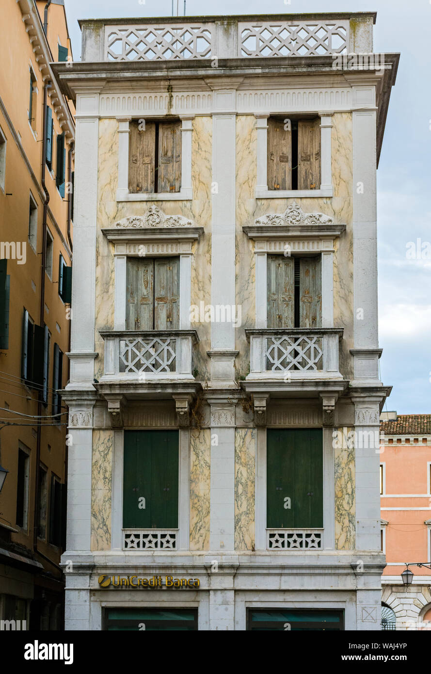 Die UniCredit Banco Gebäude, Ruga Vecchia San Giovanni, Venedig, Italien Stockfoto