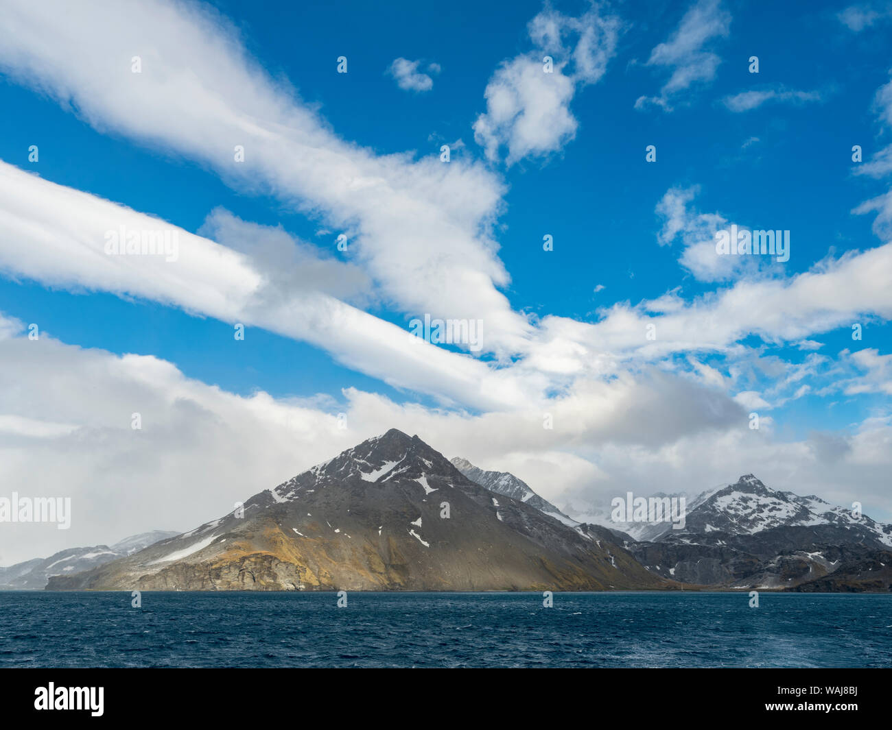 Royal Bay mit typischen dramatische Wolken, South Georgia. Stockfoto