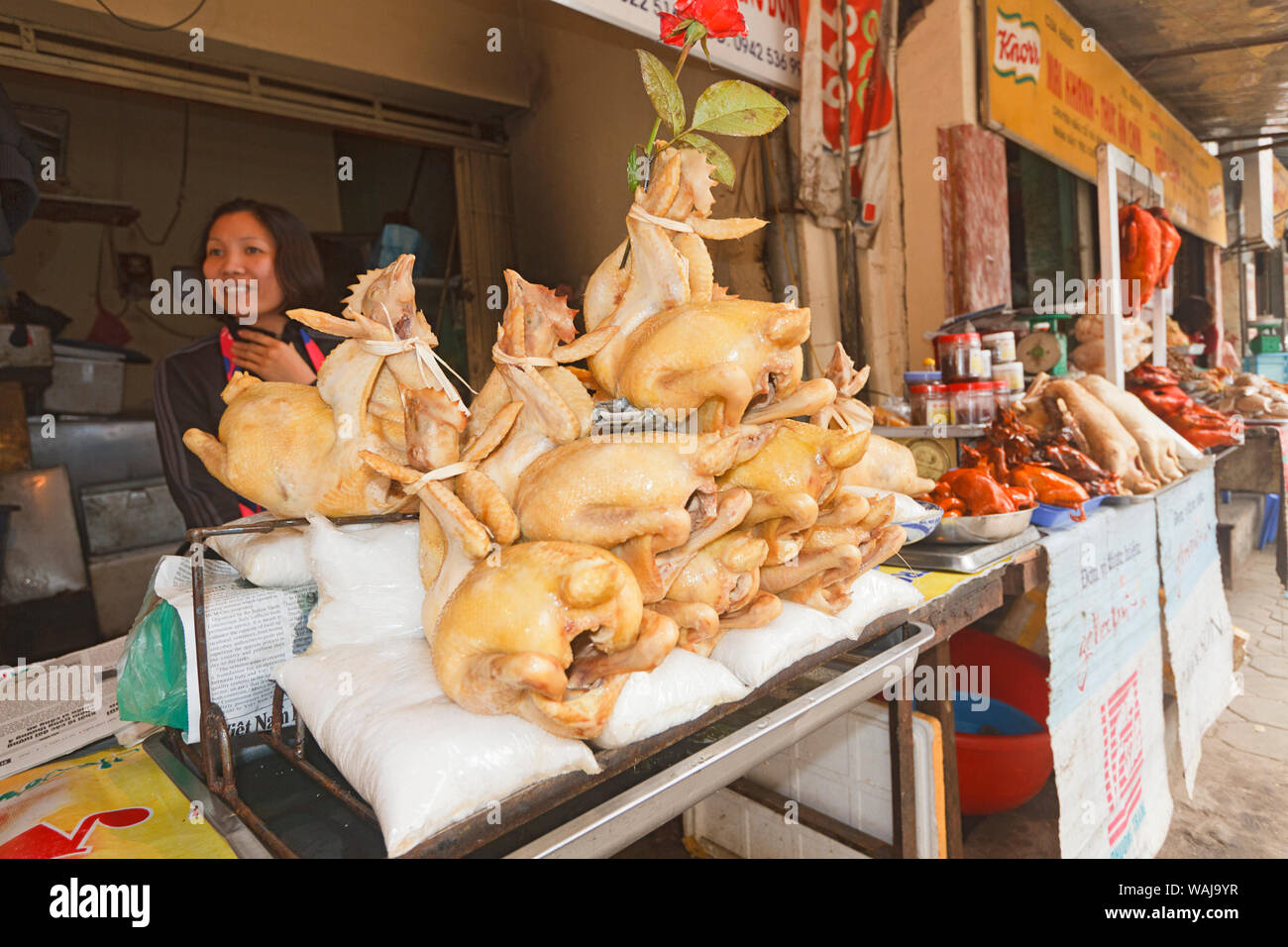 Hanoi, Vietnam. Huhn zum Verkauf in Hom Markt in den 36 Bereich Straßen, Teil der historischen Altstadt von Hanoi, Vietnam. (Redaktionelle nur verwenden) Stockfoto