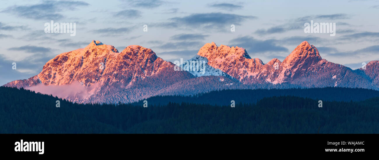 Kanada, Britisch-Kolumbien, Golden Ears Provincial Park. Golden Ears Bergpanorama. Stockfoto