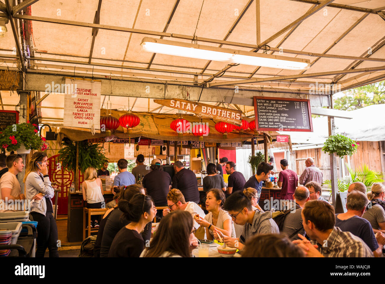 Kanada, Quebec, Montreal. Marche Atwater Market, Food Court Stockfoto