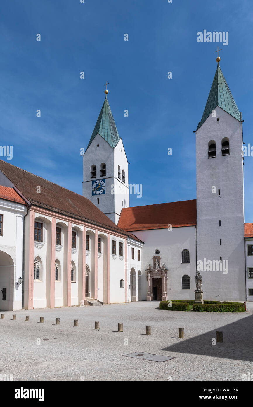 Eingang zum Freisinger Dom Stockfoto