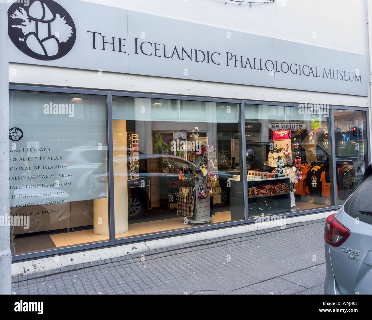 Island, Reykjavik. Äußere des Isländischen Phallological Museum. Kredit als: Wendy Kaveney/Jaynes Galerie/DanitaDelimont.com Stockfoto