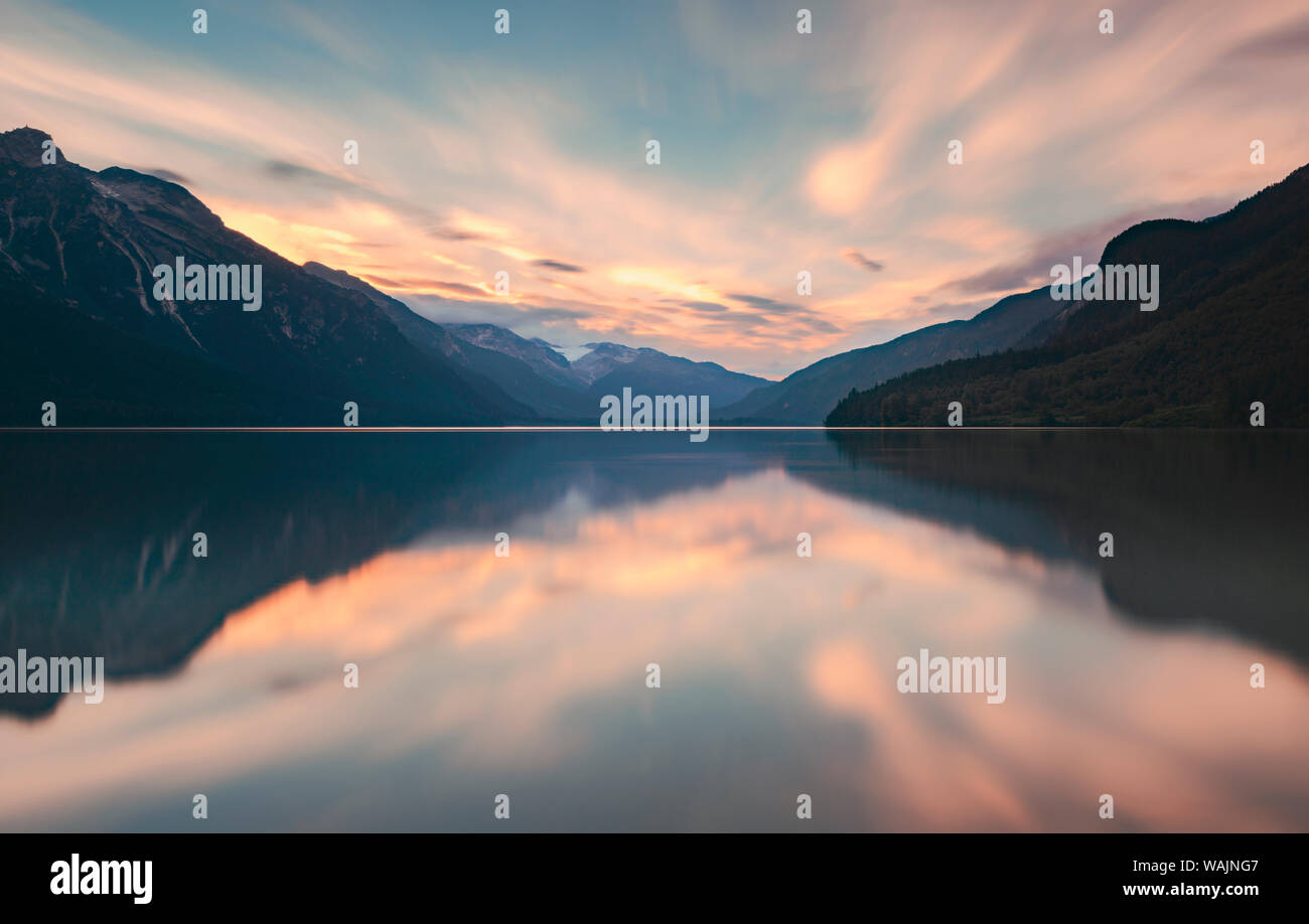 USA, Alaska, Haines Borough. Lange Exposition der Chilkoot Lake. Stockfoto