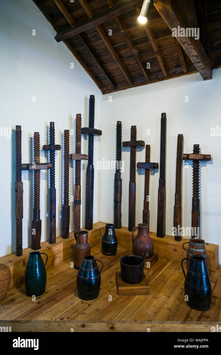 Portugal, Azoren, auf der Insel Terceira, Biscoitos. Antike Weinpressen Stockfoto
