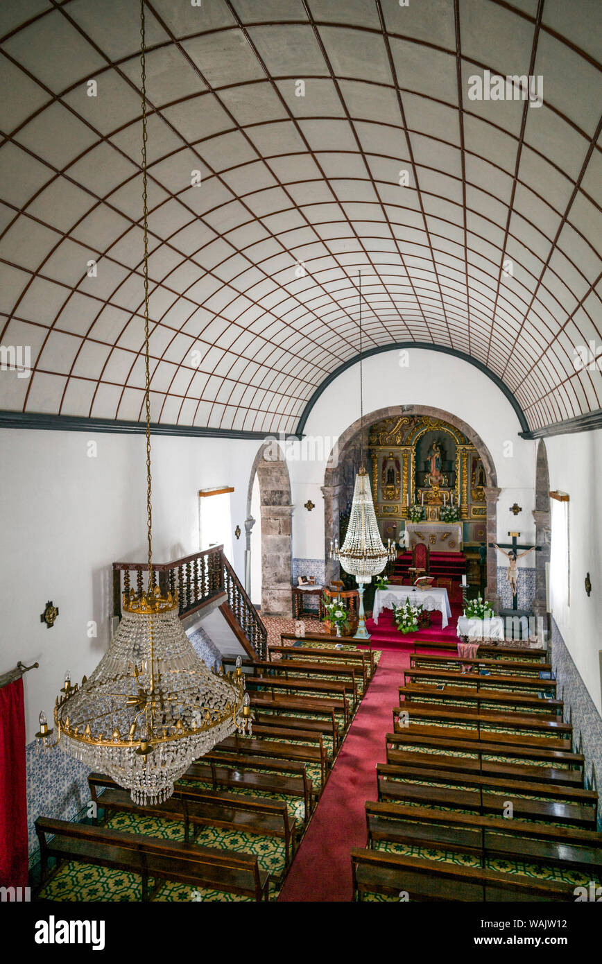 Portugal, Azoren, Insel Sao Jorge. Norte Grande, Igreja Nossa Senhora das Neves Innenraum der Kirche Stockfoto