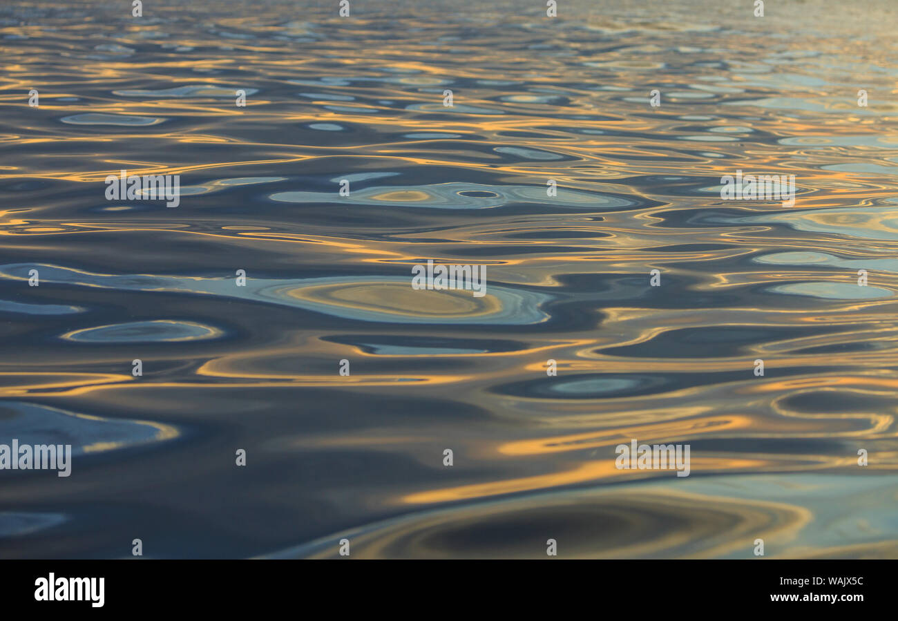 Reflexionen und Wellen auf das Meer Wasser, Hulopo'e Bay, Lanai, Hawaii. Stockfoto