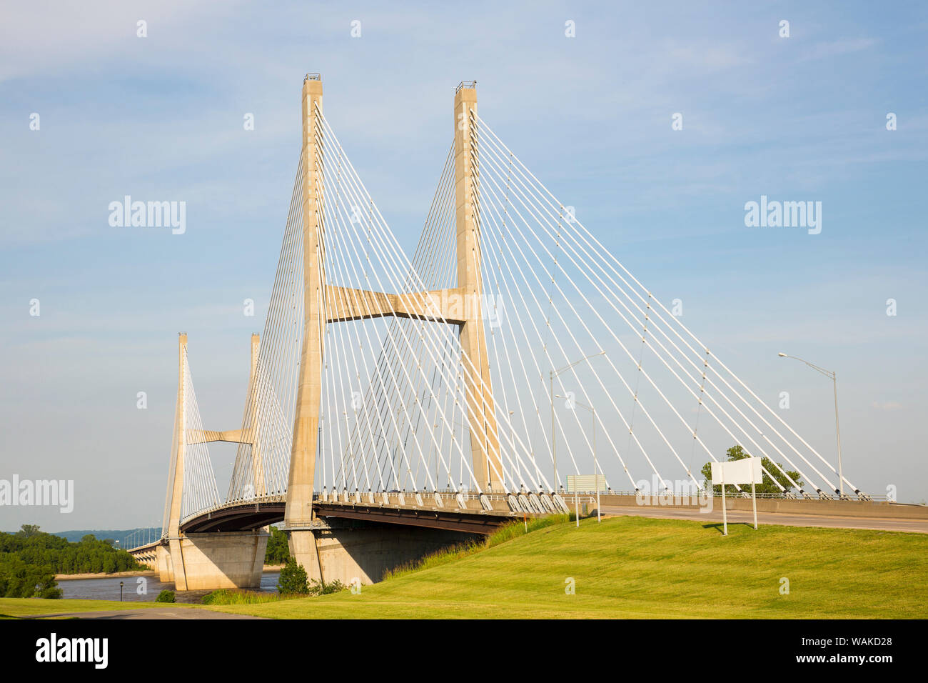 Bill Emerson Memorial Bridge über Mississippi River, Cape Girardeau, Missouri. Stockfoto