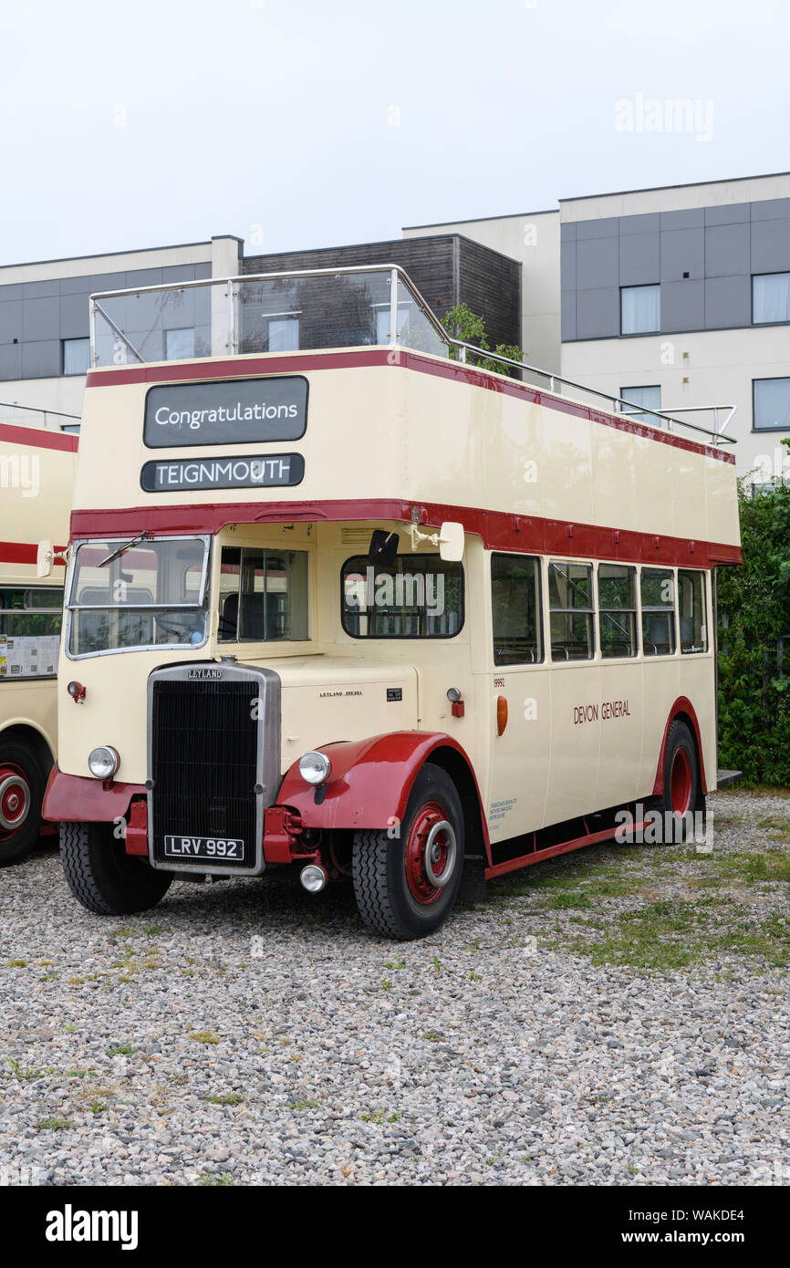 1956 Ursprünglich Portsmouth City Transport betrieben jetzt Devon Allgemeine Leyland Titan PD2 Metro-Cammell Körper oben offenen Doppeldeckerbusses. Stockfoto