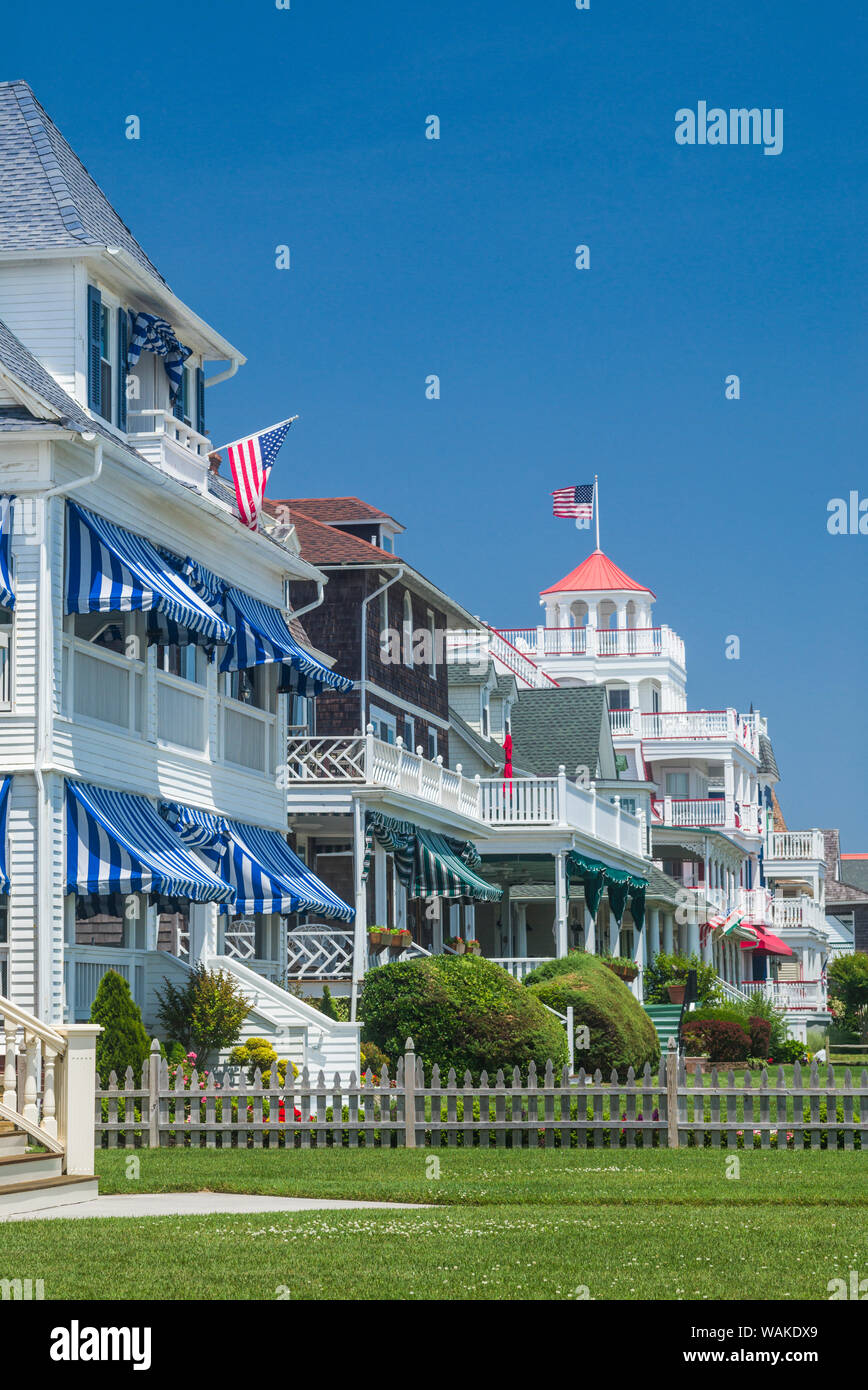 USA, New Jersey, Cape May. Viktorianische Häuser am Strand Avenue Stockfoto