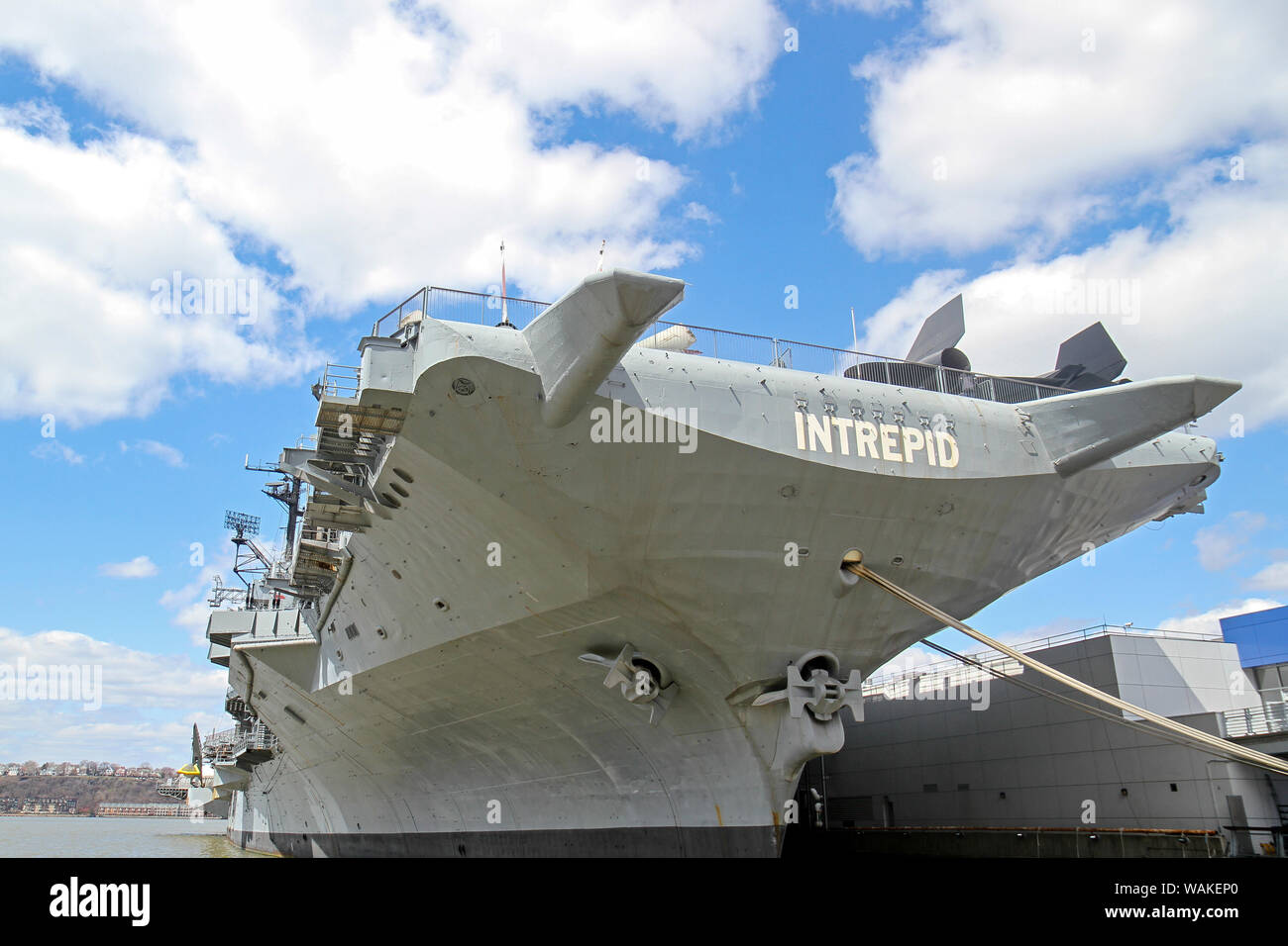 Der Flugzeugträger USS Intrepid, Teil der Intrepid Sea, Air & Space Museum, Pier 86, Manhattan, New York City Stockfoto
