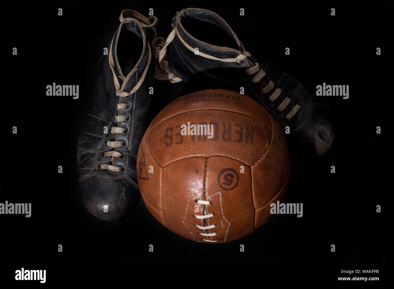 Fußballschuhe Des 19 Jahrhunderts Stockfotos und bilder Schuhe aus dem 19. Jahrhundert mit Stollen, die zum
