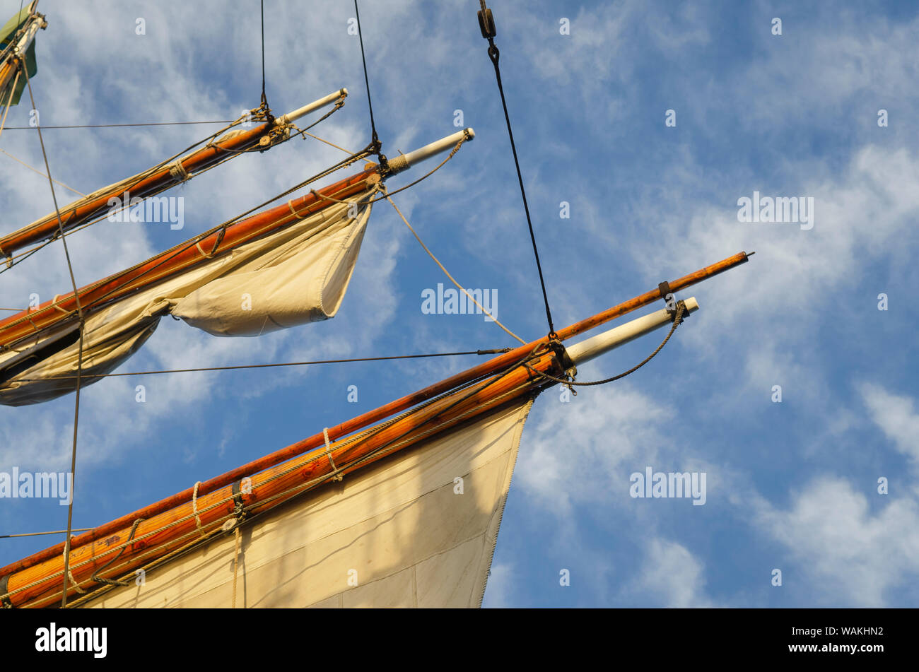 Holme und Segel der hawaiischen Häuptling, ein Quadrat Topsail Schooner. Im Besitz der Grays Harbor Historische Seehafen, Aberdeen, Washington State betrieben Stockfoto