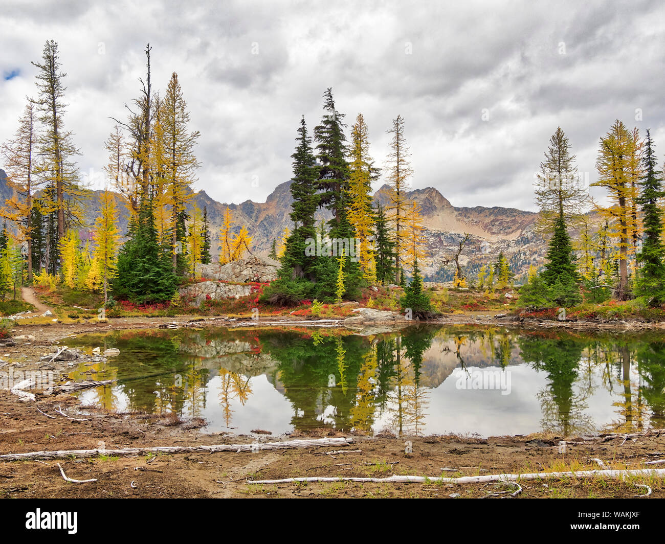 Washington State, Okanogan-Wenatchee National Forest. Alpine Teich Stockfoto