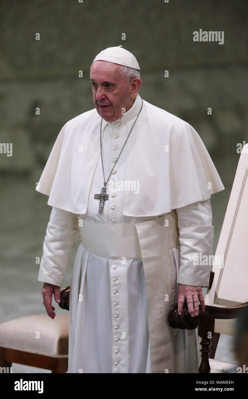 Vatikan. 21 Aug, 2019. Papst Franziskus während der Generalaudienz am Mittwoch in der Aula Paolo VI. im Vatikan. Credit: Evandro Inetti/ZUMA Draht/Alamy leben Nachrichten Stockfoto