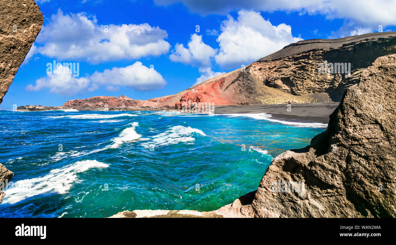 Kanarischen Inseln. Malerische vulkanische Insel Lanzarote mit beeindruckenden Meer Landschaft. El Golfo Strand Stockfoto