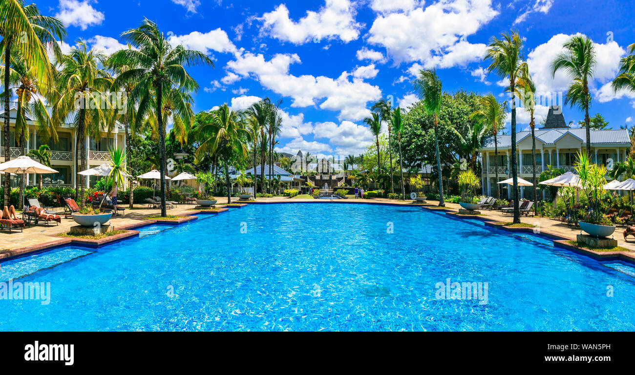 Tropisches Paradies, Luxus Resort mit Schwimmbad in Le Morne, Mauritius Insel. Stockfoto