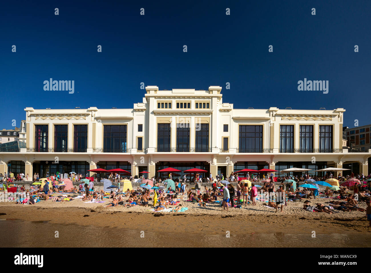 Die Städtischen Casino und der Große Strand von Biarritz (Atlantische Pyrenäen - Frankreich). Dieser Raum begrüßt, den G7-Gipfel 2019 Vom 24. bis 26. August. Stockfoto