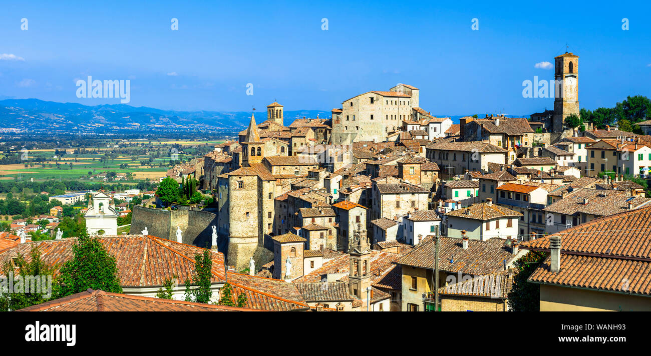 Beeindruckendes Dorf in Anghiari (borgo), Panoramaaussicht, Toskana, Italien. Stockfoto