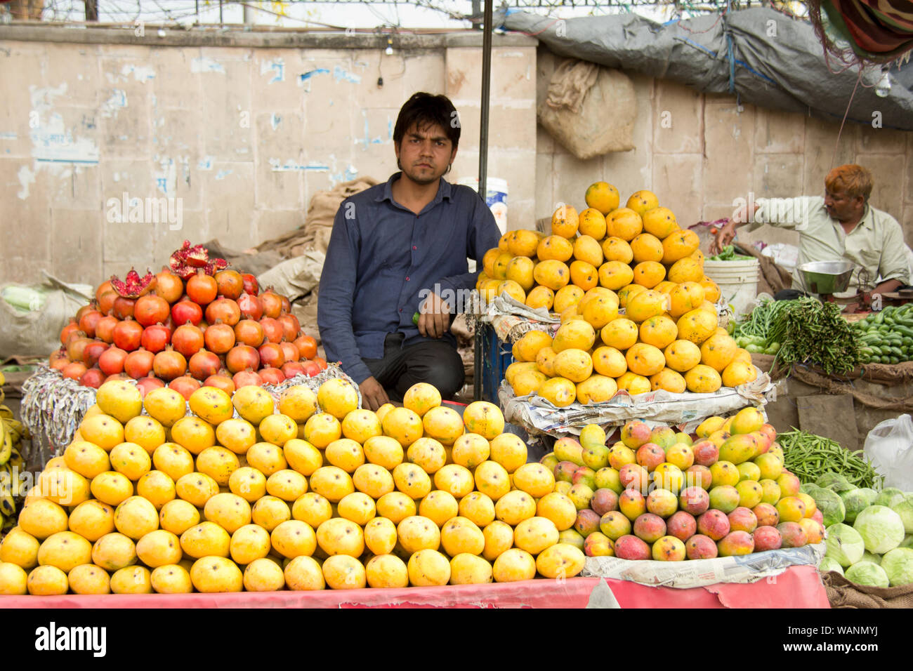 Mangos Sales bei einem Marktstand, Gurgaon, Haryana, Indien Stockfoto