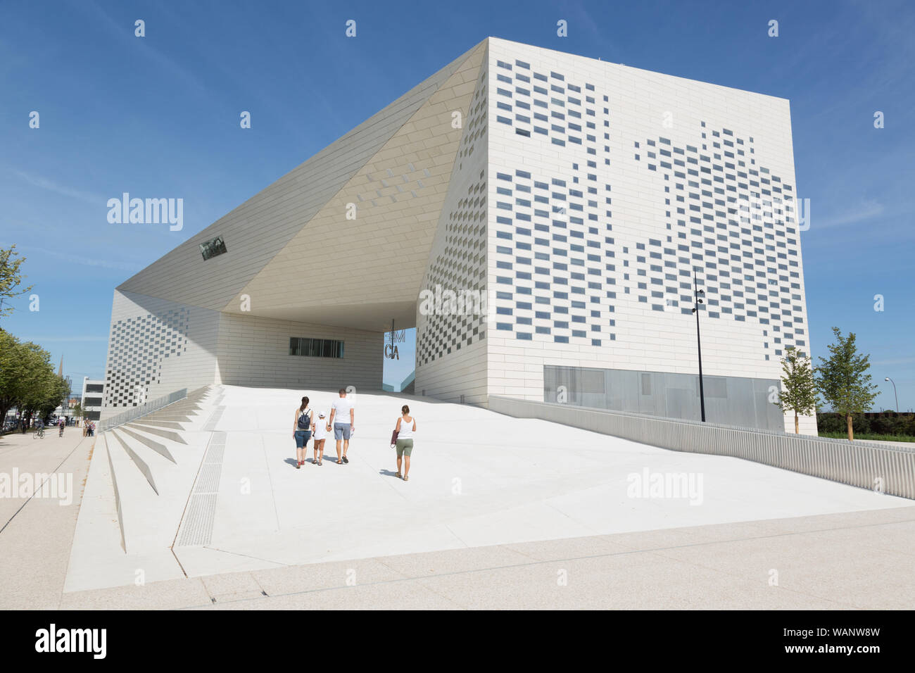 MÉCA (Maison de l'Economie Créative et de la Culture), ist eine multidisziplinäre Arts Center in Bordeaux, Nouvelle Aquitaine, Frankreich. Stockfoto