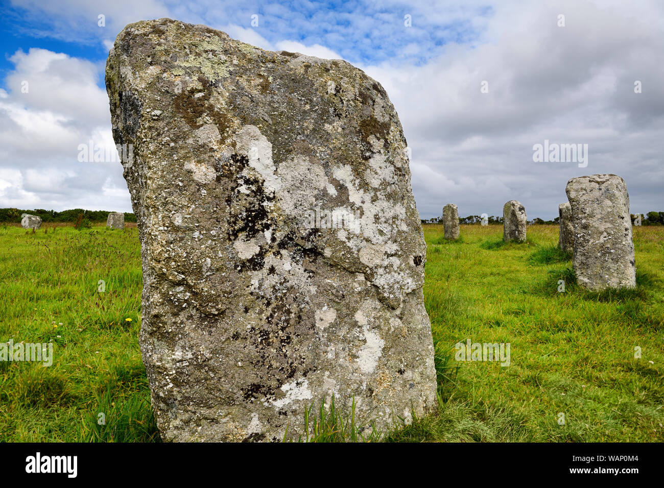 Nahaufnahme eines 19 Granit Megalithen in Merry Maidens von Boleigh neolithische Steinkreis Cornwall England Stockfoto