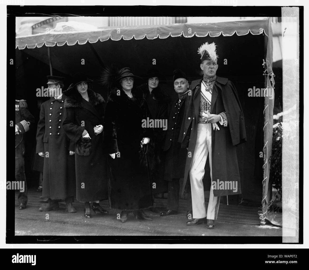 D.A.C.D. Degraeff mit Frau und Tochter an w.h. Rezeption, 1/1/25. Stockfoto