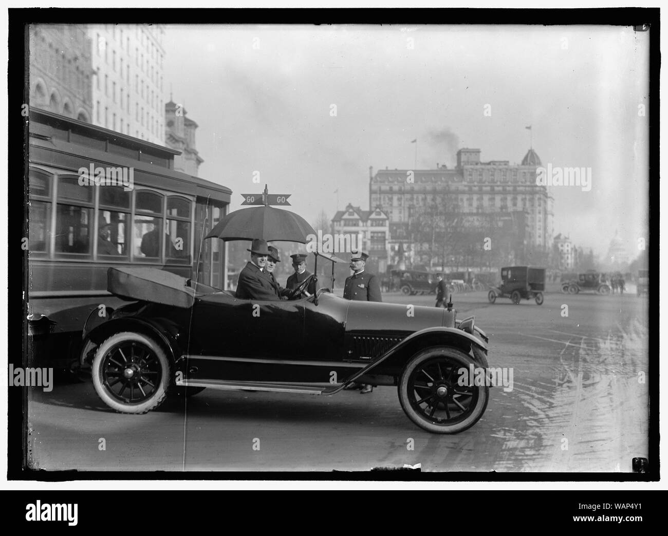 Distrikt von Columbia; Verkehr. STOP AND GO ZEICHEN Stockfoto