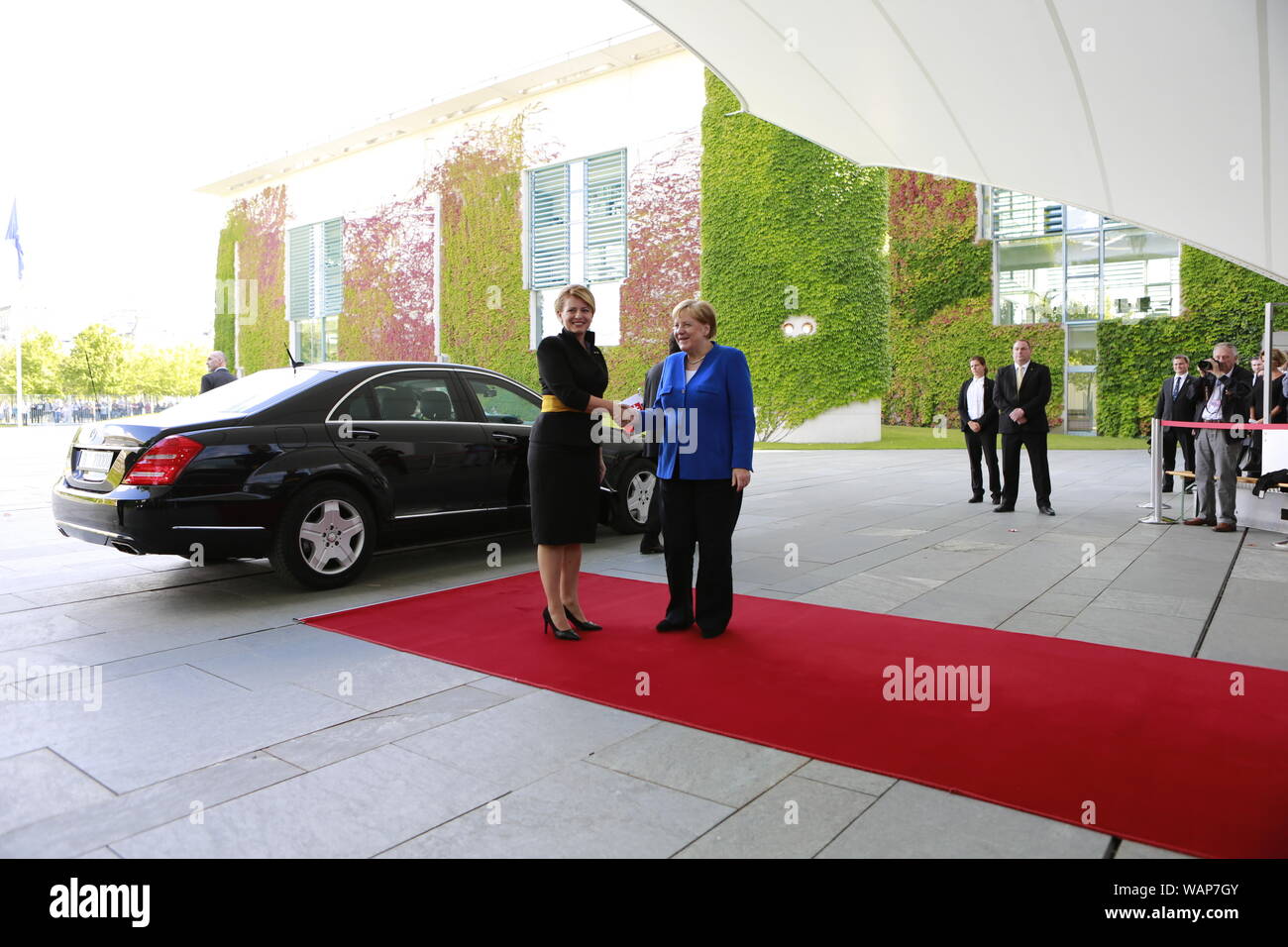 08/21/2019, Berlin, Deutschland, Bundeskanzlerin Angela Merkel und der slowakische Präsident Zuzana Čaputová in der ehrenamtliche Richter des Bundeskanzleramt. Und der slowakische Präsident Zuzana Čaputová in der ehrenamtliche Richter des Bundeskanzleramt. Im Mittelpunkt der anschließenden Diskussion wird die bilateralen Beziehungen sowie Europa- und aussenpolitischen Themen. Stockfoto