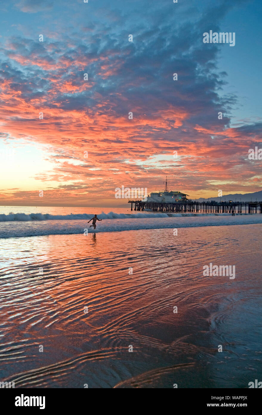 Sonnenuntergang über den Santa Monica in Los Angeles, CA, USA Stockfoto