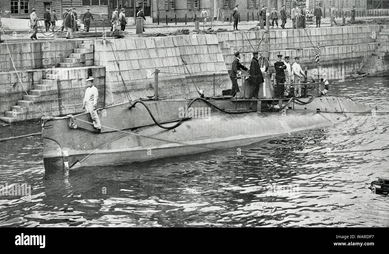 Holland 1 U-Boot, das erste U-Boot in der IJN gekauft von uns. Länge: 67 ft. Breite: 11 ft. 10 in. 106 t. 10 Crews. 1933 Stockfoto