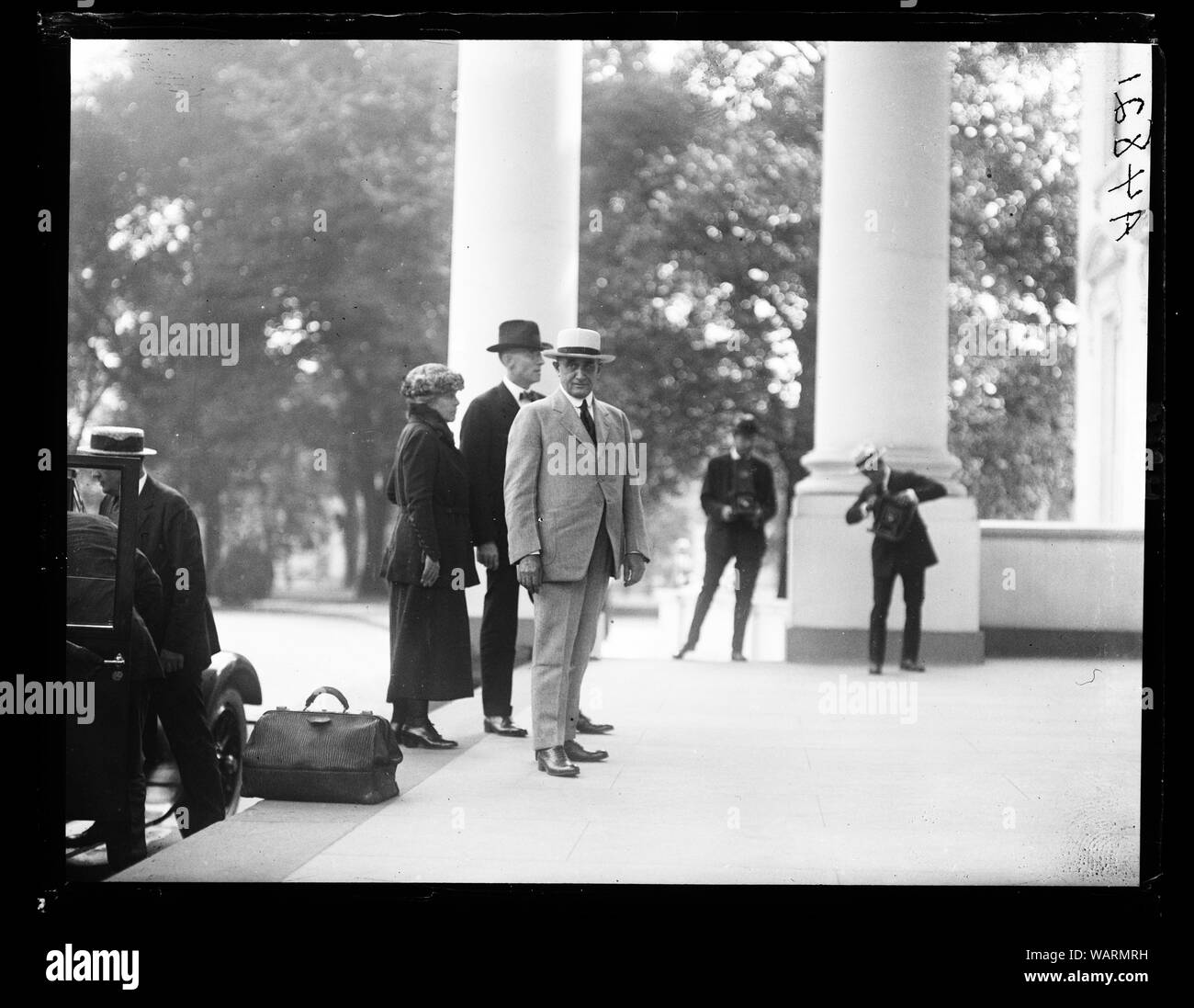 Dr. Charles Mayo am Weißen Haus anreisen. Sept. 10, 1922 Stockfoto