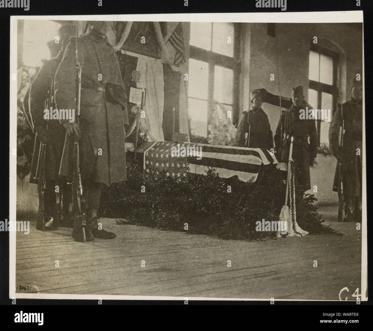 Dr. J. Karr [d. h. Kara], amerikanischen Arzt von Frothingham Einheit, aus New York geschickt, stirbt an Fleckfieber Stockfoto