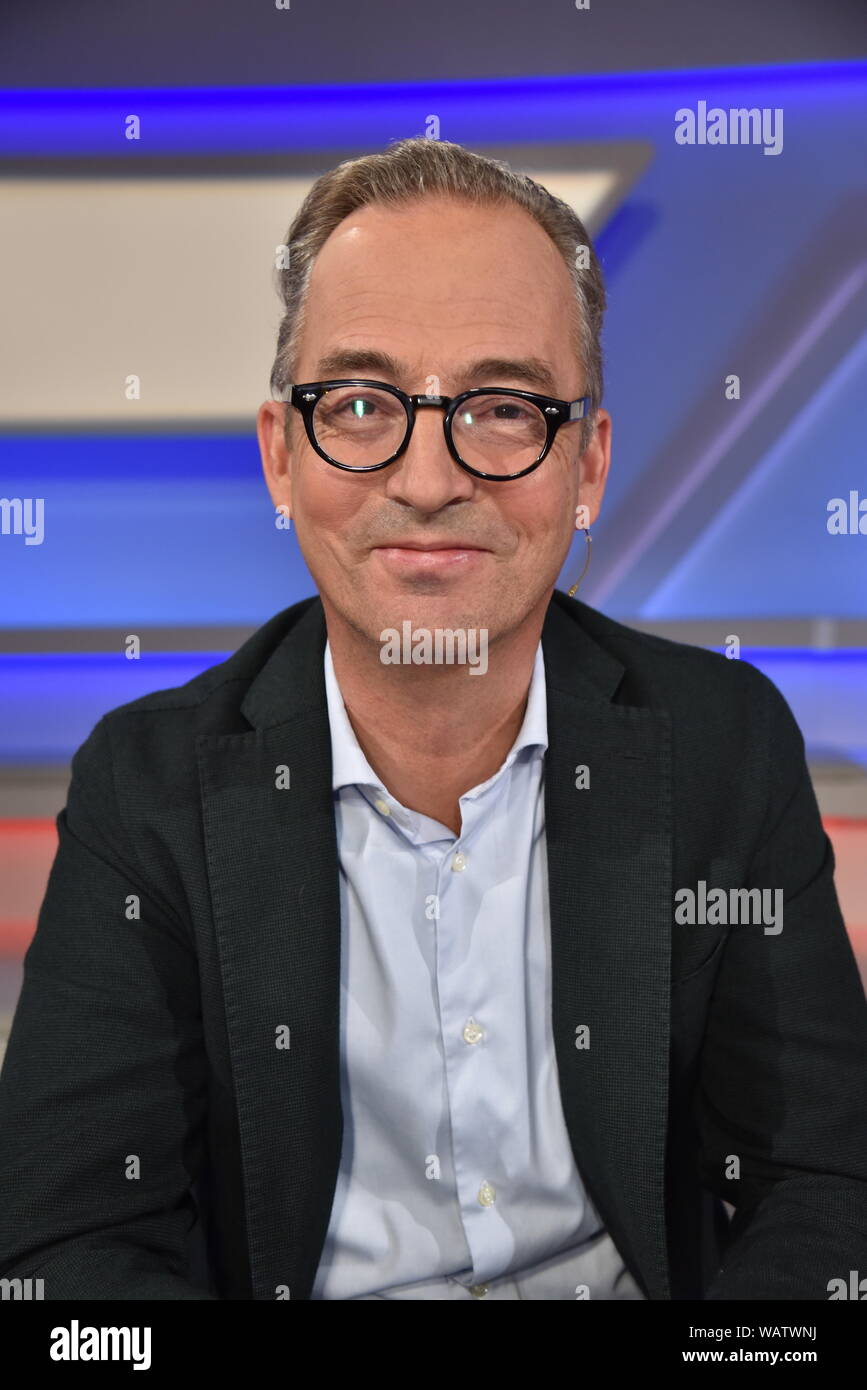 Köln, Deutschland. 21 Aug, 2019. Der Journalist Jan Fleischhauer ist ein Gast auf die ARD-Talkshow "maischberger. Der Woche 'Credit: Horst Galuschka/dpa/Horst Galuschka dpa/Alamy leben Nachrichten Stockfoto