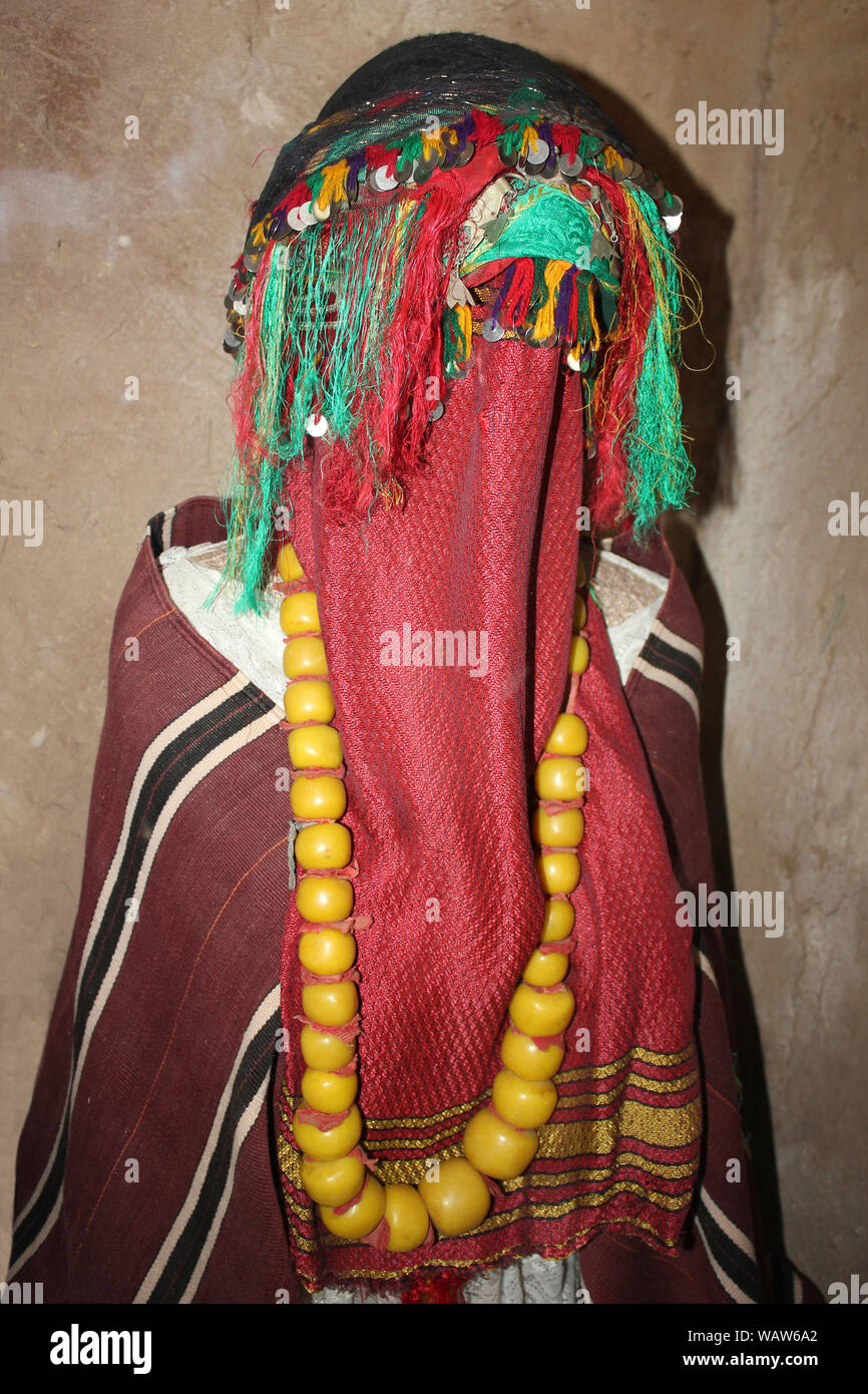 Ehe die Bekleidung des Aït Merghad (Berber Personen) Stockfoto
