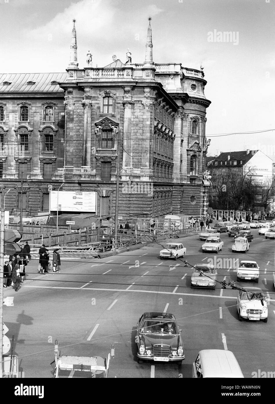 Justizpalast am Stachus, Karlsplatz, um 1970, München, Bayern, Deutschland Stockfoto