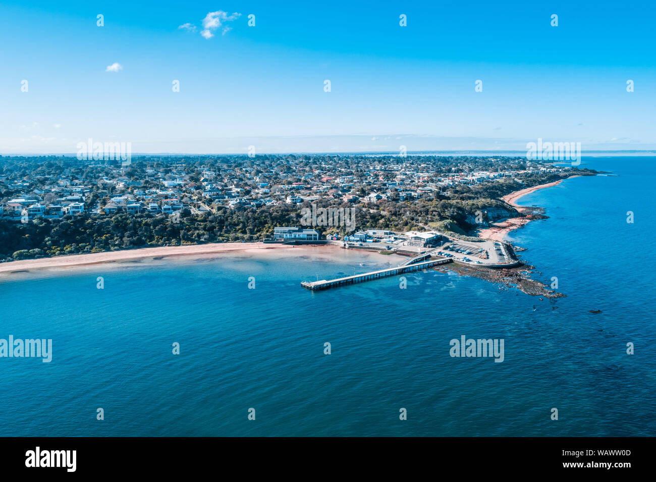 Black Rock Wharf und Vorort - Luftbild Stockfoto