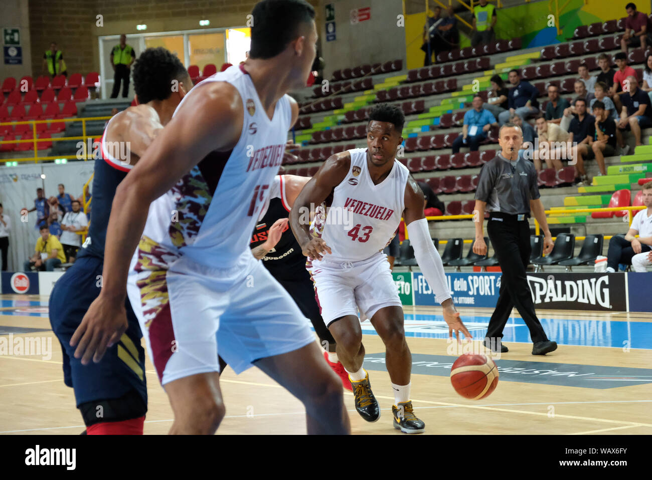 NESTOR COLMENARES während Verona Basketball Cup - Russland vs Venezuela, Verona, Italien, 08. August 2019, Warenkorb Warenkorb Internazionali Stockfoto