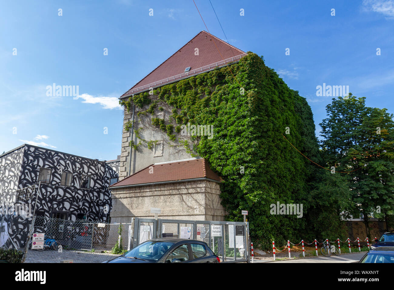 Luftschutzkeller aus dem zweiten weltkrieg Fotos und Bildmaterial in hoher Auflösung Alamy