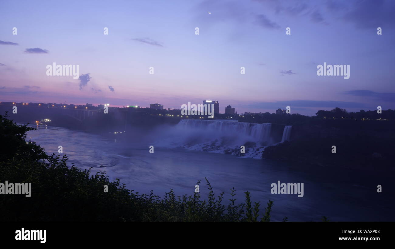 Wochenende in Niagara Falls, Kanada Seite. Stockfoto