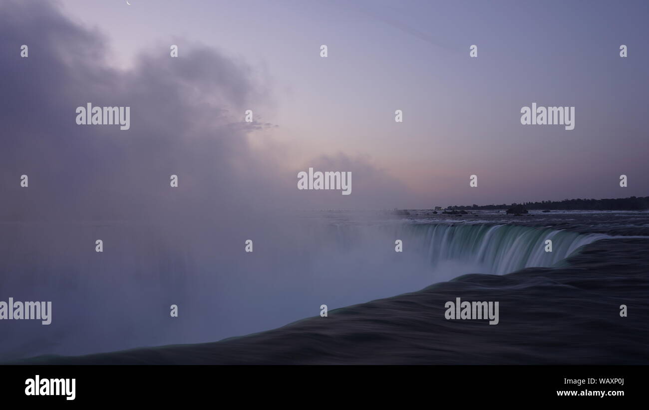 Wochenende in Niagara Falls, Kanada Seite. Stockfoto