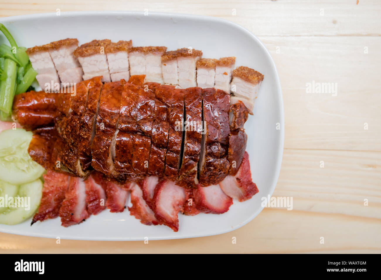 Gebratene Ente und Schweinebraten, Thai Food, chinesisches Essen Stockfoto