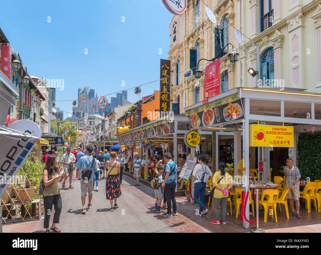 Geschäfte und Restaurants auf der Pagode Straße in Chinatown, Singapore City, Singapur Stockfoto