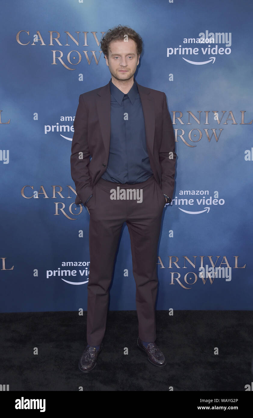 Hollywood, Ca. 21 Aug, 2019. Andrew Gower, im LA Premiere von Amazon 'Karneval Row' bei TCL Chinese Theatre in Hollywood, Kalifornien, am 21. August 2019. Credit: Faye Sadou/Medien Punch/Alamy leben Nachrichten Stockfoto