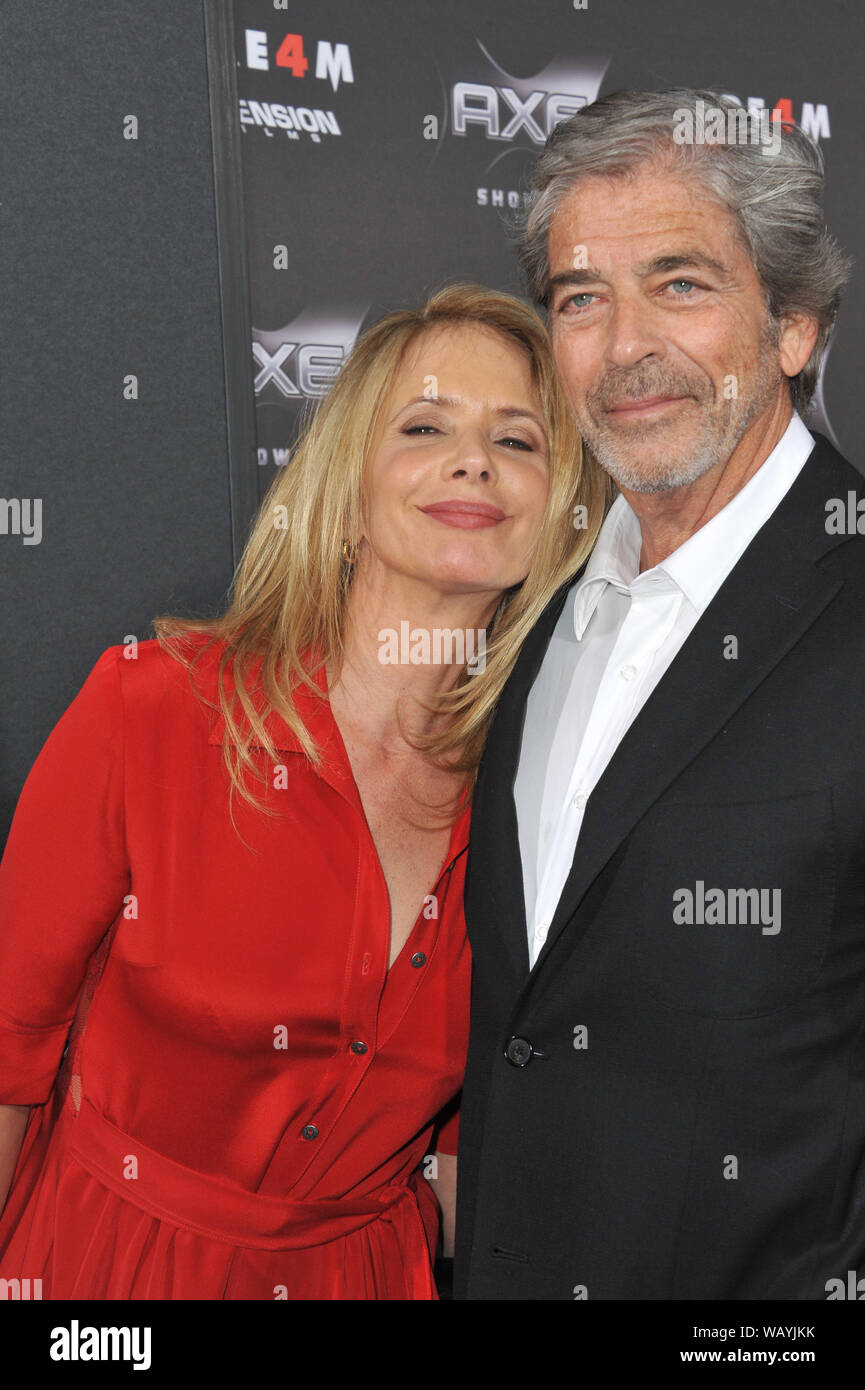 LOS ANGELES, Ca. April 11, 2011: Rosanna Arquette bei der Weltpremiere der Creme 4' am Grauman's Chinese Theater, Hollywood, © 2011 Paul Smith/Featureflash Stockfoto