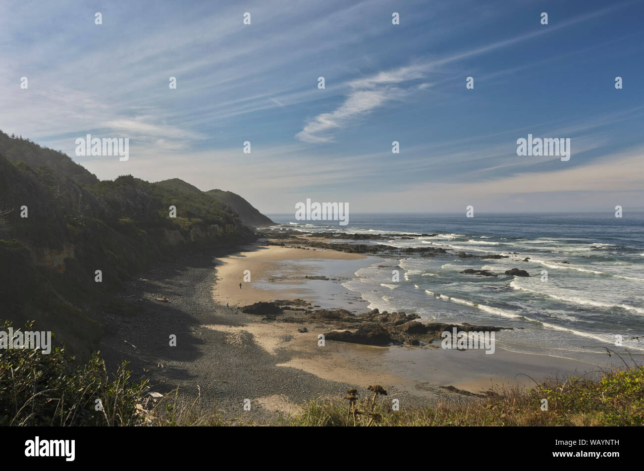 Blick von der Pacific Coast Scenic Byway (US 101) über den Klippen von Cape Perpetua Stockfoto