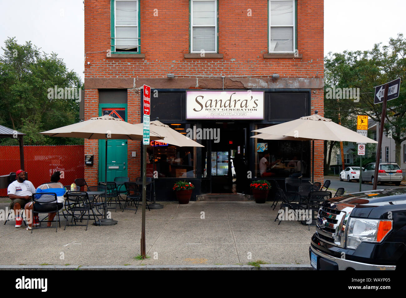 Sandra's Next Generation, 636 Congress Avenue, New Haven, CT. Außenfassade eines Soul Food Restaurants Stockfoto